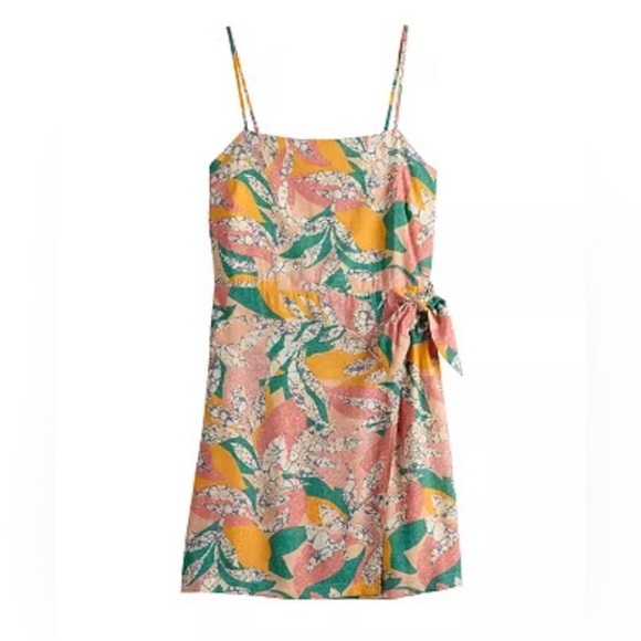 *NWT* Nine West Colorful Floral Side Wrap Beachy
Dress Women's - Picture 3 of 9